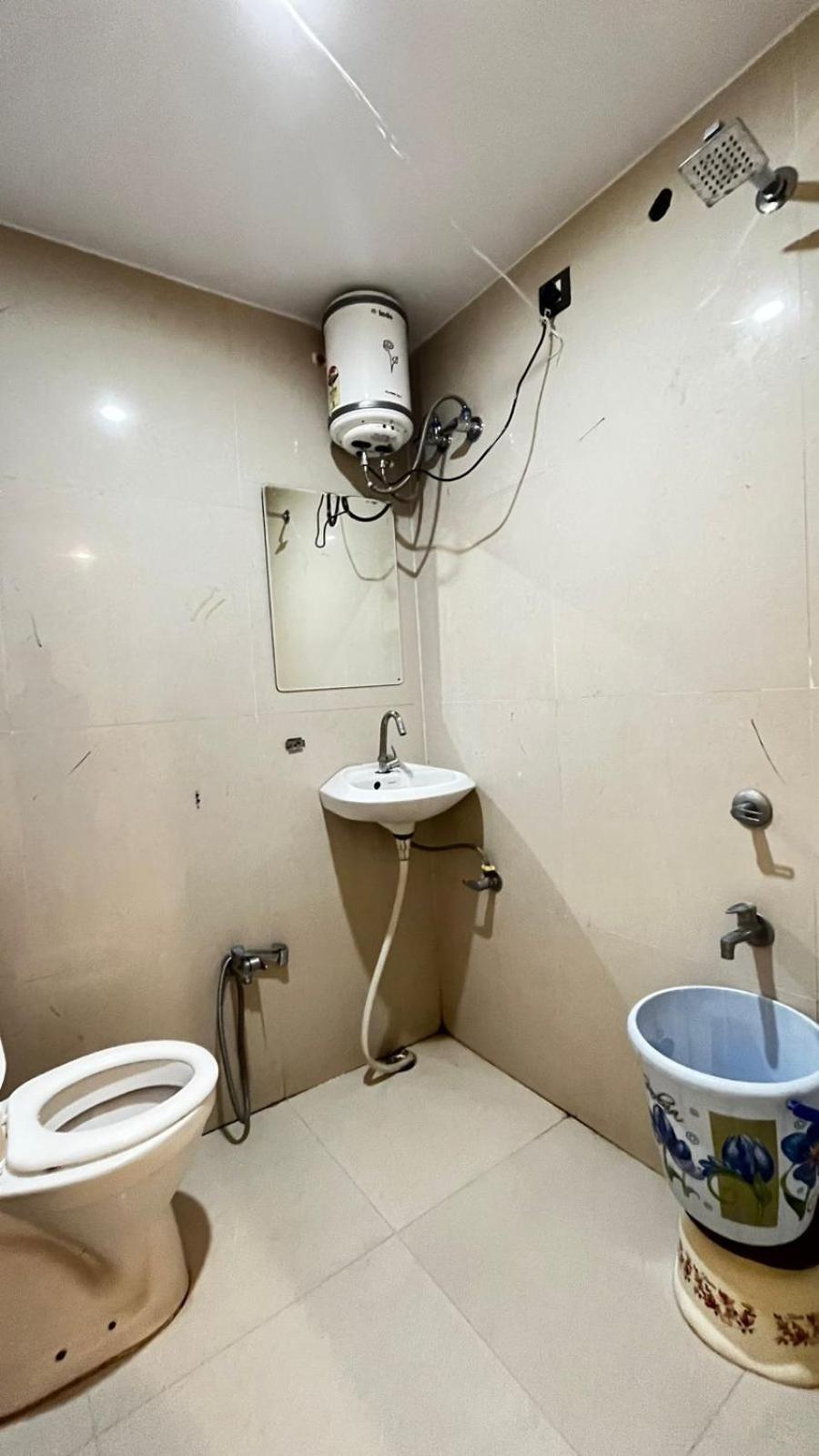 Sunset Backpackers Hostel 오르차 외부 사진