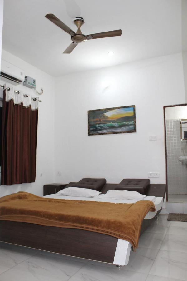 Sunset Backpackers Hostel 오르차 외부 사진