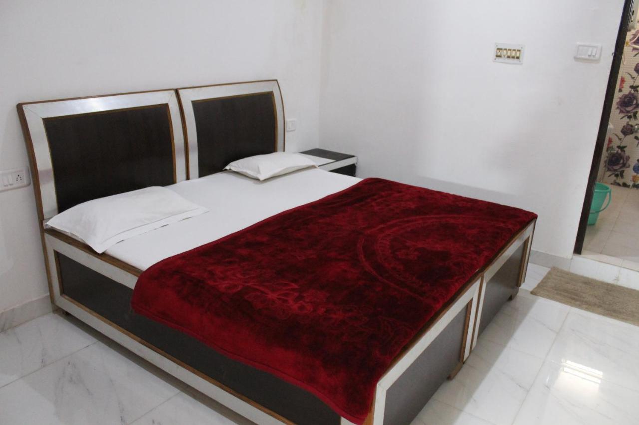 Sunset Backpackers Hostel 오르차 외부 사진