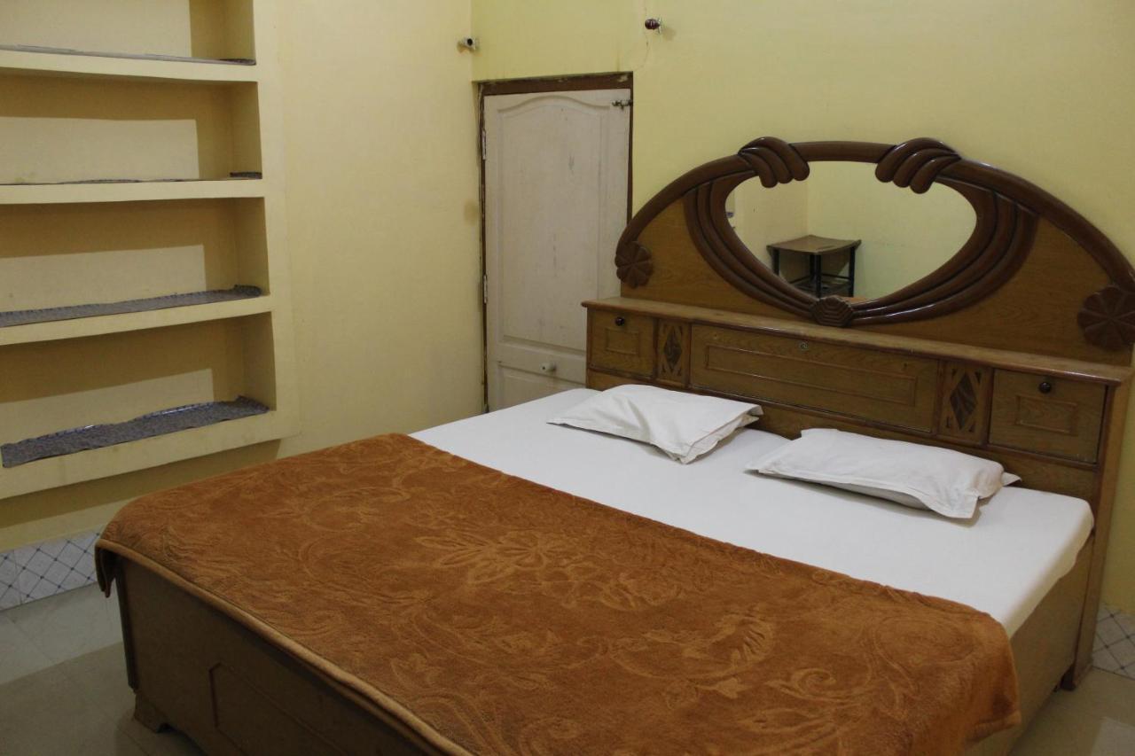 Sunset Backpackers Hostel 오르차 외부 사진